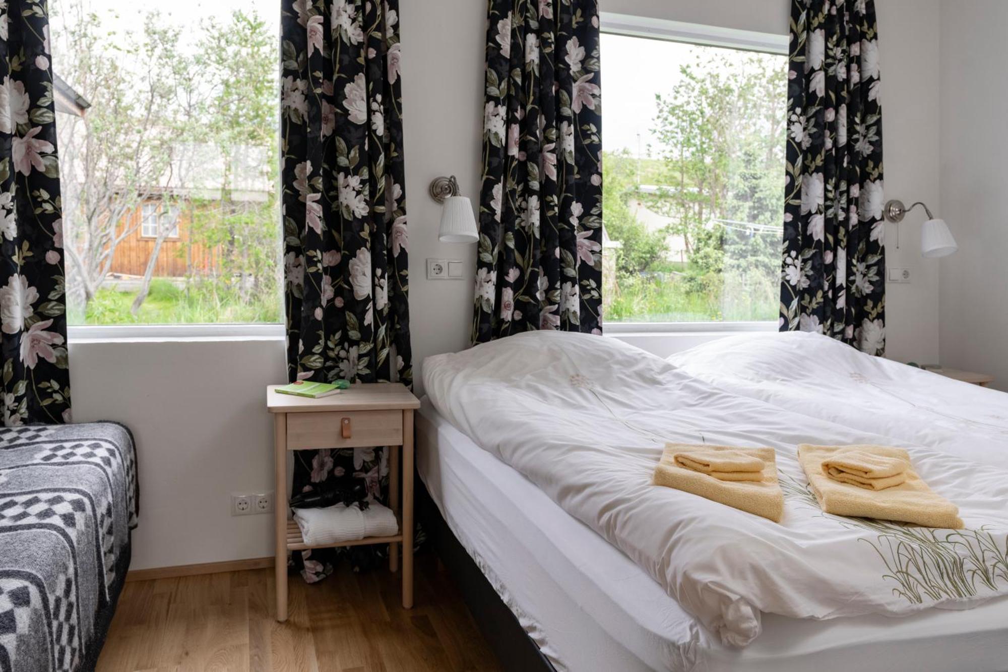 Tunfifill Guesthouse - Free Hot Tub And Sauna, Cozy And Quiet Hvammstangi Eksteriør billede